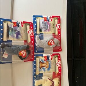 TY Beanie Babies Collectible Set - Gray and White